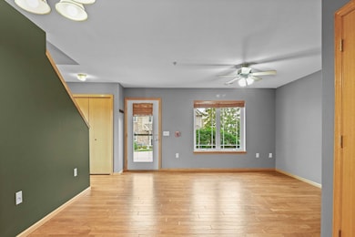 3902 Maple Grove Dr unit 9, Madison, WI 53719 - photo 4