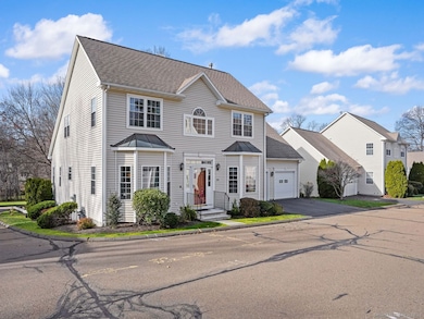 101 Royals Ct, Trumbull, CT 06611 - photo 2