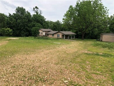 3929 Taylor Rd, Tontitown, AR 72762 - photo 2