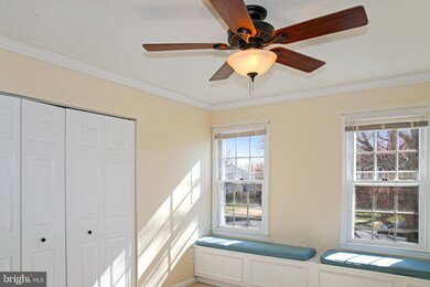 8002 Lake Pleasant Dr, Springfield, VA 22153 - photo 5