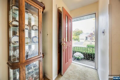 40-18 Kramer Place, Fair Lawn, NJ 07410 - photo 4