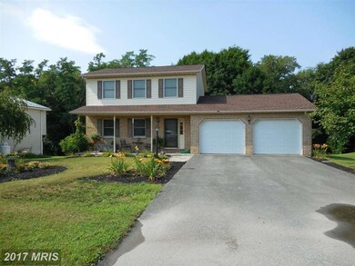 1561 Mark Dr, Chambersburg, PA 17201 - photo 2