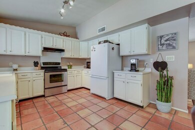 006_Kitchen