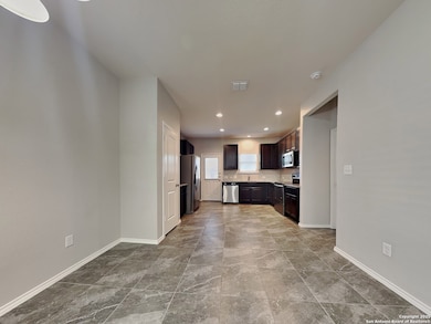 125 Buttercup Bend, New Braunfels, TX 78130 - photo 4