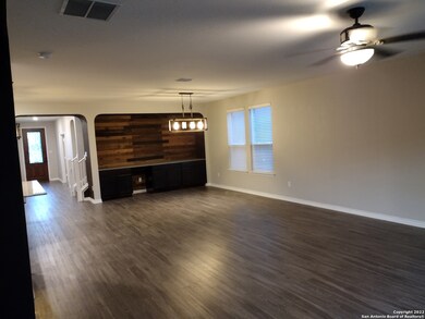 11212 Hill Top Loop, Helotes, TX 78023 - photo 4