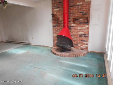 1141 Country Place Dr, Tobyhanna, PA 18466 - photo 3