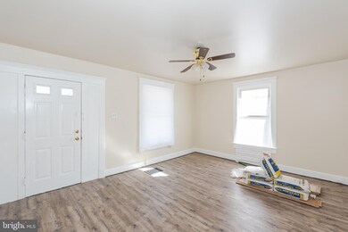 5510 Narcissus Ave, Baltimore, MD 21215 - photo 3