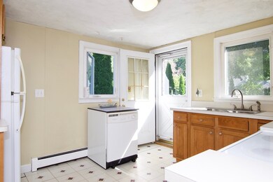 11 Winthrop St, Palmer, MA 01069 - photo 7