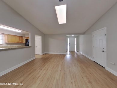 6047 Carla Ct, Jacksonville, FL 32244 - photo 3