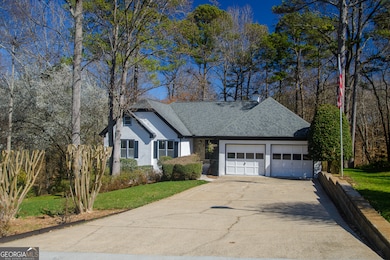 1190 Saint Ives Ct, Suwanee, GA 30024 - photo 3
