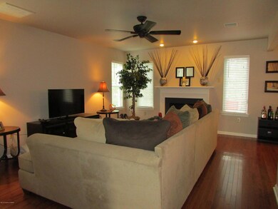 113 Fox Hollow Dr, Drums, PA 18222 - photo 2