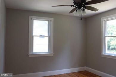 2115 Oak Rd, Sparrows Point, MD 21219 - photo 7