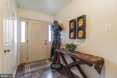 5603 Mary a Ct, Bladensburg, MD 20710 - photo 2