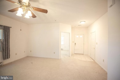 301 Sunbrook Ln unit 89, Hagerstown, MD 21742 - photo 6