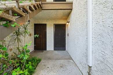 15511 Sherman Way unit 19, Van Nuys, CA 91406 - photo 2