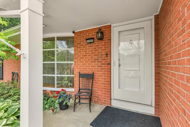 1207 W Kirby Ave, Champaign, IL 61821 - photo 4