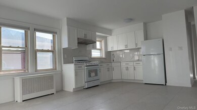 40-14 190th St unit 2FL, Flushing, NY 11358 - photo 2