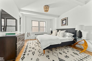 4 E 70th St unit 5C, New York, NY 10021 - photo 7