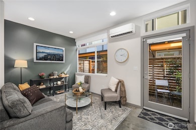 5936 36th Ave S unit F, Seattle, WA 98118 - photo 3