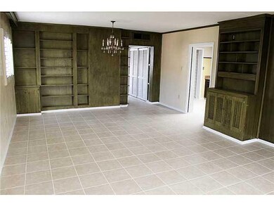 7515 Acapulco Ave, El Paso, TX 79915 - photo 5