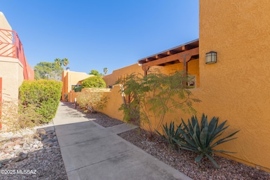 6255 N Camino Pimeria Alta unit 14, Tucson, AZ 85718 - photo 3