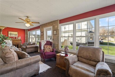FLORIDA ROOM IS SURE TO BE A FAVORITE PLACE!
