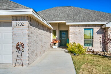 1902 Case Ave, San Angelo, TX 76904 - photo 5