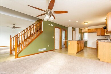 1681 E 29th St, Lorain, OH 44055 - photo 6