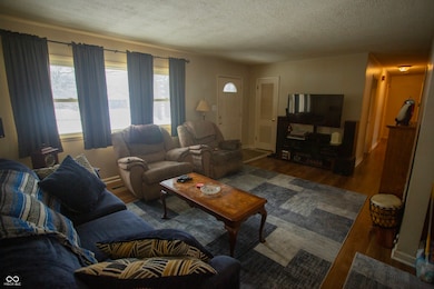 7763 Twin Beech Ln, Indianapolis, IN 46226 - photo 4