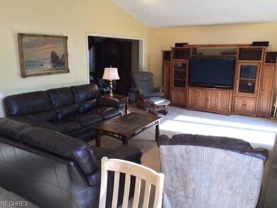 THIS PICTURE SHOWS YOU HOW BIG THIS ROOM IS FOR FA