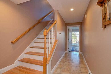 42 Walnut St Unit APT 26 Old-small-045-0