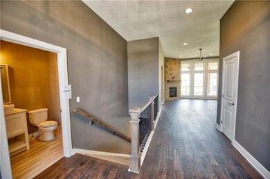 6722 Arapahoe Dr, Shawnee, KS 66226 - photo 5