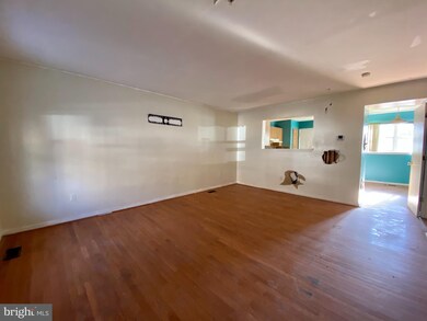 715 Vine St, Baltimore, MD 21201 - photo 2