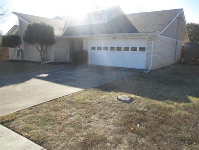 705 Regency Dr, Hurst, TX 76054 - photo 2