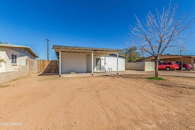 7520 W Crittenden Ln, Phoenix, AZ 85033 - photo 2