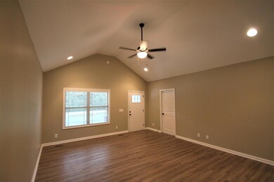 295 Ester Ln, Manchester, TN 37355 - photo 4