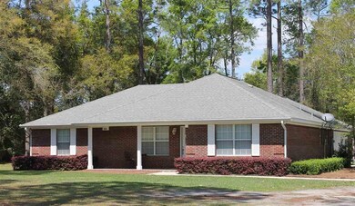 253 Bay Pine Dr, Crawfordville, FL 32327 - photo 2