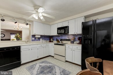 9641 Glendower Ct, Laurel, MD 20723 - photo 7