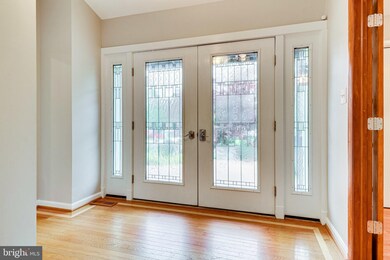 10514 Acacia Ln, Fairfax, VA 22032 - photo 6