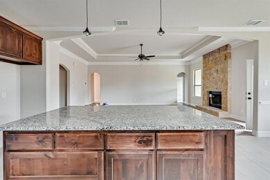 112 Colonial Dr, Joshua, TX 76058 - photo 5