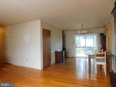 1904 Larch Ct, Edgewood, MD 21040 - photo 3