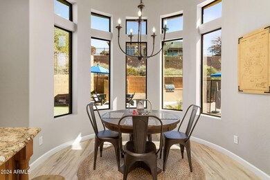Eat-In Kitchen