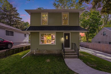 1350 Mayfield Ave NE, Grand Rapids, MI 49505 - photo 3