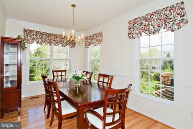 6512 Hazel Thicket Ct, Columbia, MD 21044 - photo 5