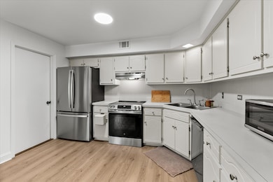 9051 S Roberts Rd unit 310, Hickory Hills, IL 60457 - photo 7