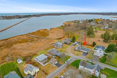 21 Fenwick St, Old Saybrook, CT 06475 - photo 5