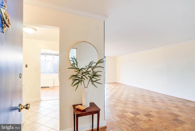 4343 Cherry Hill Rd unit 303, Arlington, VA 22207 - photo 3