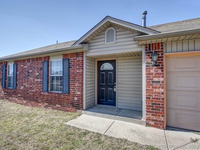 2320 S Hickory St, Sapulpa, OK 74066 - photo 3