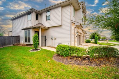 1727 Ryon Falls Dr, Richmond, TX 77469 - photo 2