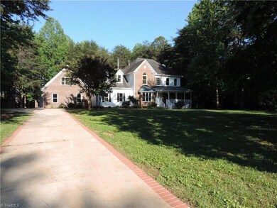 4474 Kendale Rd, High Point, NC 27265 - photo 2